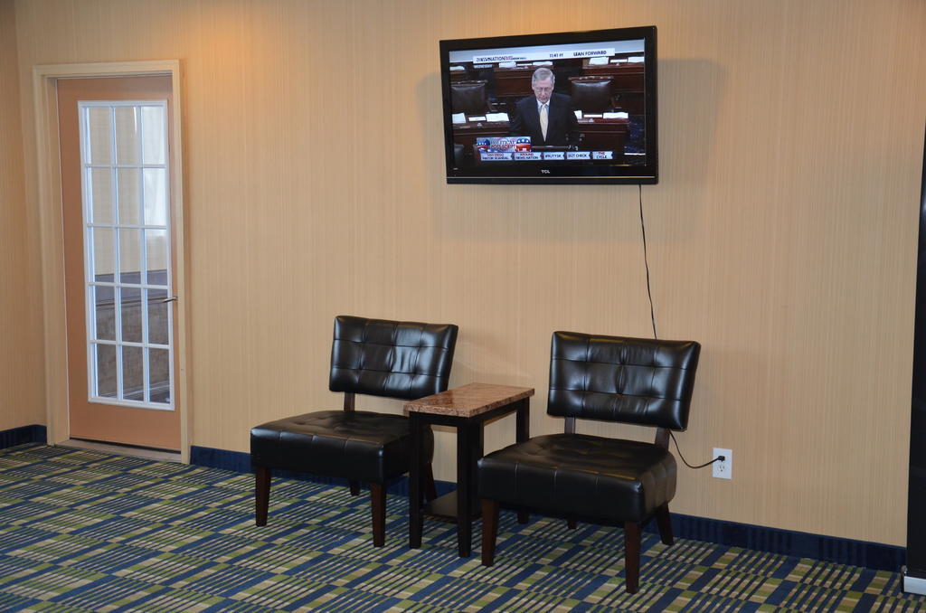Fairbridge Inn Express Buffalo Airport Вільямсвілл Екстер'єр фото
